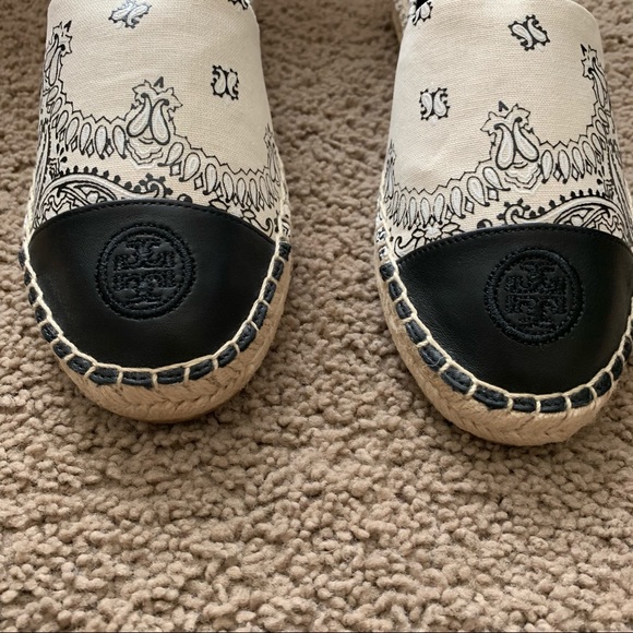 NEW 8 Tory Burch Bandana Printed Espadrille - Picture 7 of 12